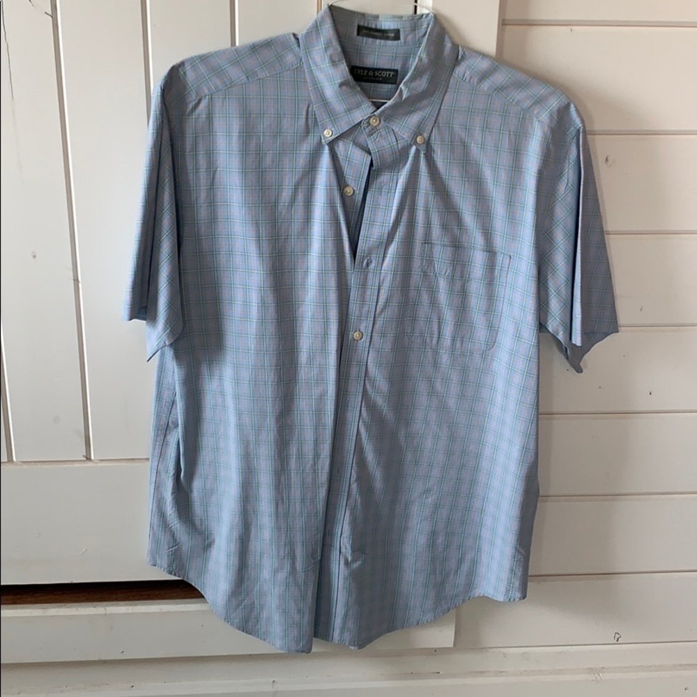 Men’s dress shirt